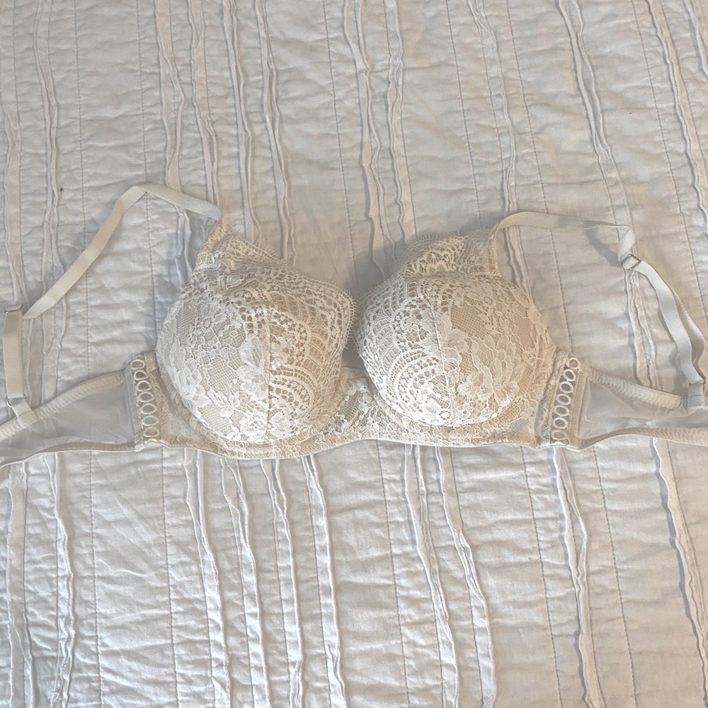 Victoria’s Secret push-up white lace bra